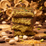 Dubai pistachio luxury dark chocolate VS kunafa